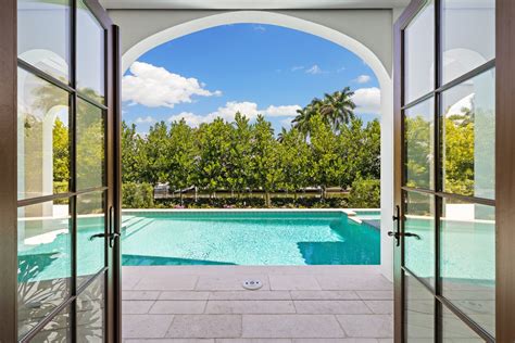 Photo 20 of 21 in The Modern Mizner by Premier Sotheby's International ...