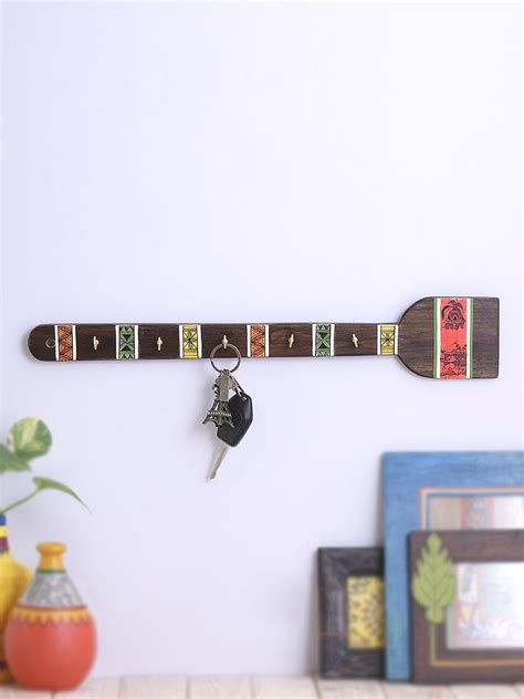 VarEesha Horizontal Spatula Teak Wood Key Holder with Five Hooks