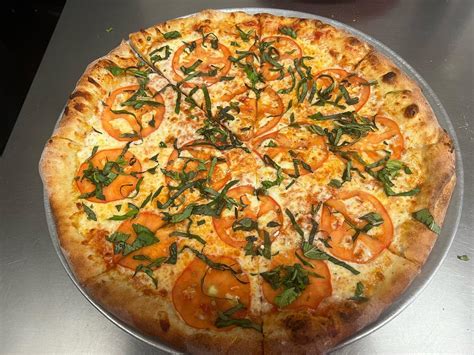 Santina's New York Pizzeria