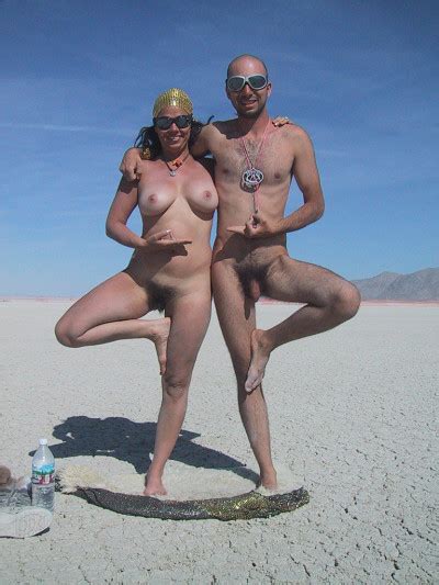 Couples Desnudo Beaches