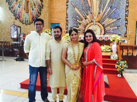Muktha - Rinku Tomy Engagement Pictures - Photos,Images,Gallery - 28180