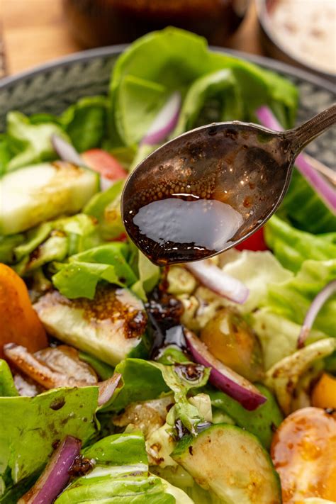 Balsamic Vinaigrette Dressing