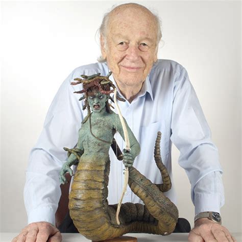 Hollywood's special effects pioneer Ray Harryhausen passes away at 92 ...