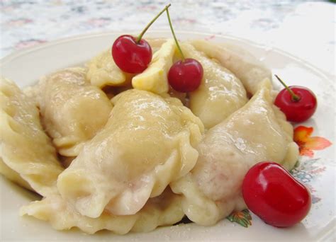 Вареники на кефире на пару