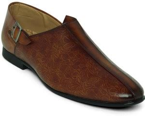 GANAADOR Mojaris For Men - Buy GANAADOR Mojaris For Men Online at Best ...