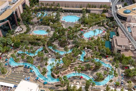 Atlantis Resort Lazy River