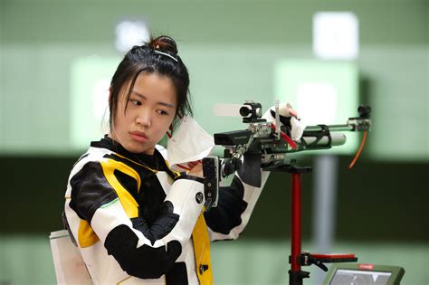 首金！杨倩夺得东京奥运会射击女子10米气步枪金牌-国际在线