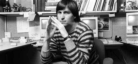 Steve Jobs Envisioned The App Store 25 Years Before It Was Launched ...