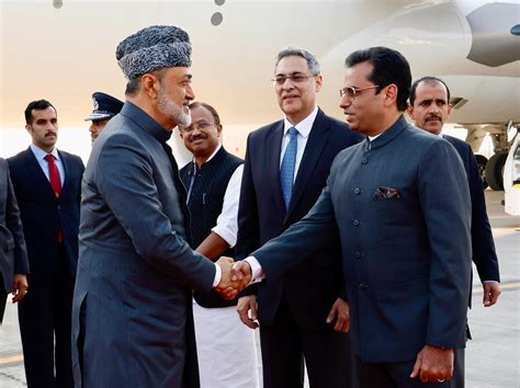 Oman:पहले भारत दौरे पर पहुंचे ओमान के सुल्तान, विदेश मंत्री जयशंकर से मुलाकात; राष्ट्रपति भवन ...
