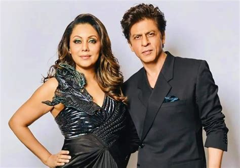 Shah Rukh Khan's Sunday routine is something all husbands can relate to ...