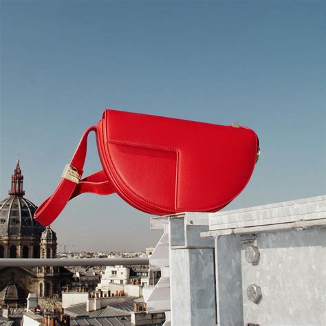 Patou - Fashion & Leather Goods - LVMH