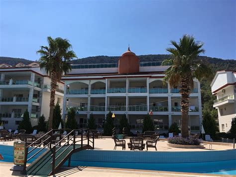 AKBUK PALACE RESIDENCE (Didim) - Specialty Hotel Reviews, Photos, Rate ...