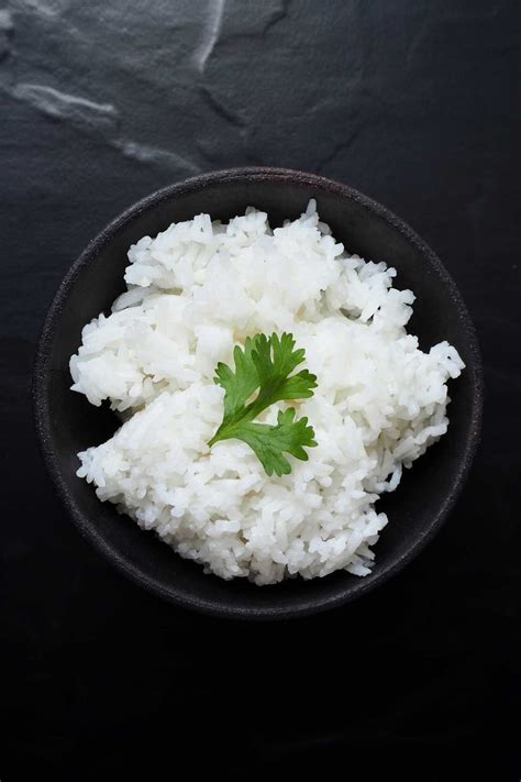 Can Dogs Eat Uncooked Rice
