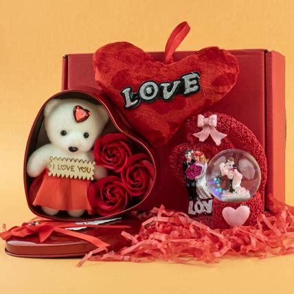 Romantic Valentine Day Gifts Online Delivery from Indiagift
