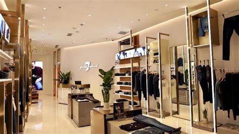 LAB101牛仔裤店设计 – 米尚丽零售设计网-店面设计丨办公室设计丨餐厅设计丨SI设计丨VI设计