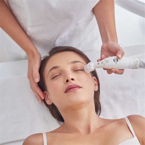 Lymphatic Drainage Face