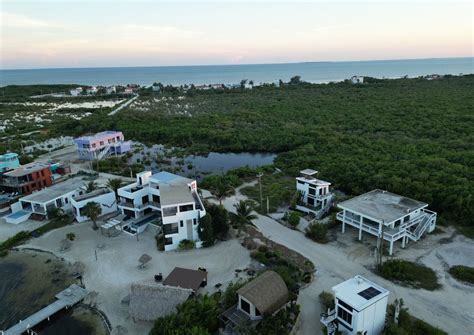 Second row lots on South of Ambergris Caye, Tarpon Bay - AIS