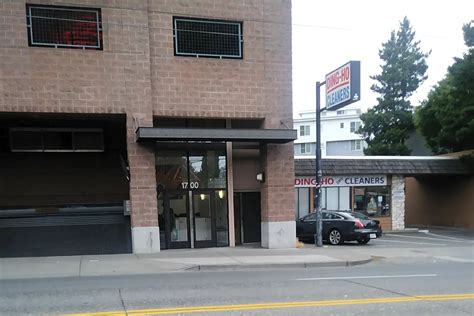 Olive Ridge - Seattle, WA 98122 | ApartmentGuide.com