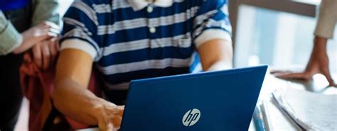 School Computer 的图像结果