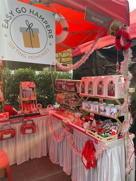 Christmas Gift Hampers at Flea Market of Seasons Mall, Festival Flea ...