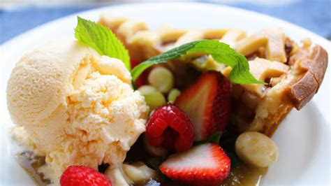 Eat & Drink – Warners At The Bay