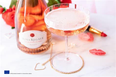 Banfi Rosa Regale Sparkling Rosé for Mother’s Day | Wine Enthusiast