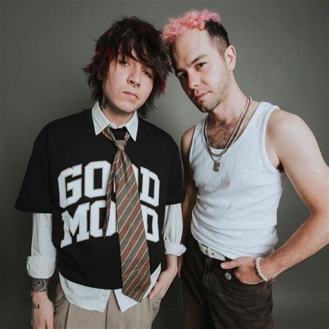 Pedro y el Lobo – Cada Que... lyrics (English Translation) | Plyric