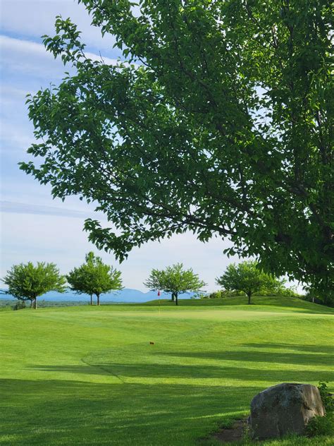 About - Apple Greens Golf Course