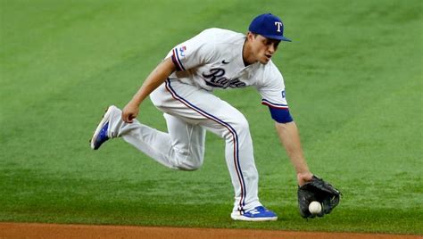 Valdez wins sixth straight as Astros beat Rangers 4-2 | FOX 4 Dallas ...