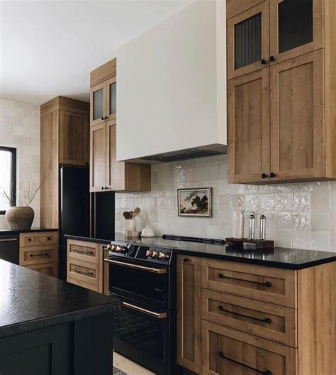 45 Modern And Stylish Kitchen Cabinets To Inspire Your Next Renovation ...