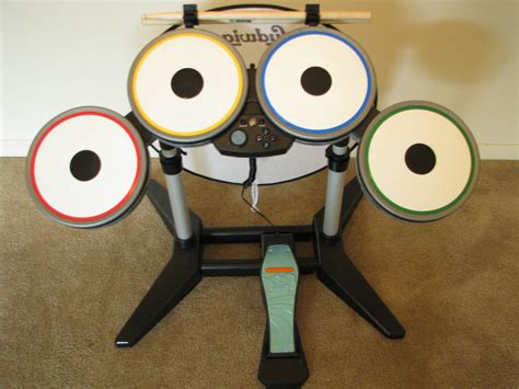 File:The Beatles Rock Band - Drum set.jpg - Wikimedia Commons