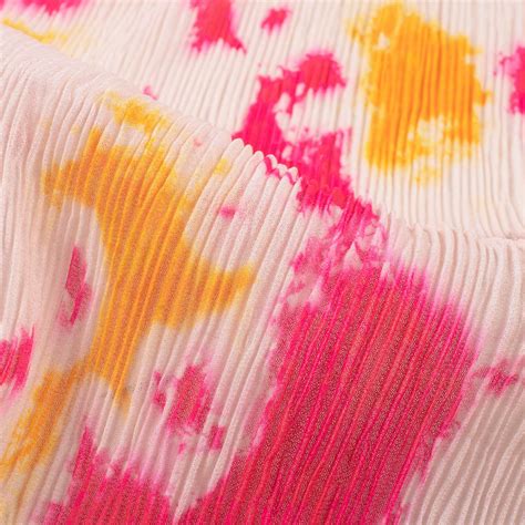Oat Beige And Fuchsia Tye And Dye Pattern Digital Print Georgette Plea ...