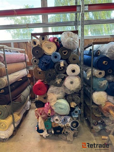 Stof 30.000 meter/ 'Fabric 30,000 meters' for sale. Retrade offers used ...