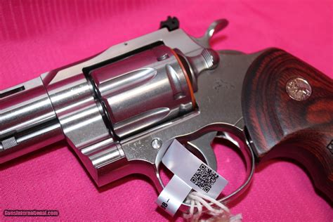 Colt Python Talo Edition Engraved 的图像结果