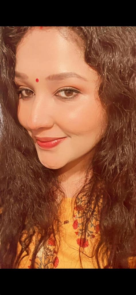 Buy NaturStudio All-Day-Wear Kohl Kajal + Eyeliner – Plum