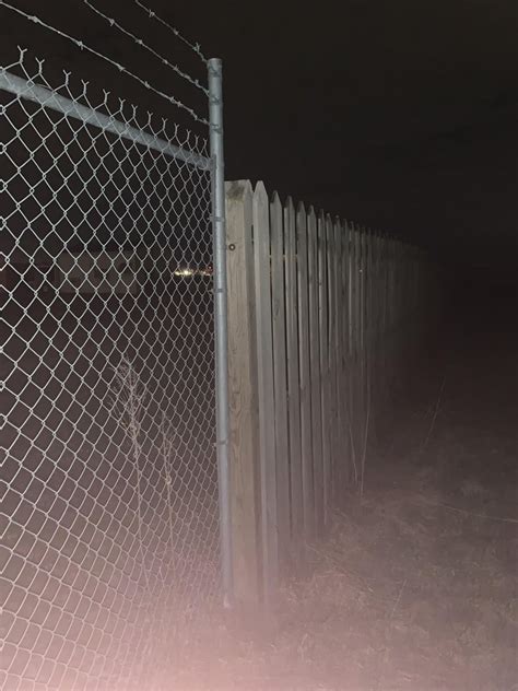 Why is YUL airport surrounded by a wooden fence? : r/montreal
