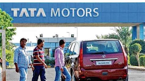டாடா மோட்டார்ஸின் அதிரடி முடிவு.. கார் பிரியர்கள் கவலை..! | Tata motors ...