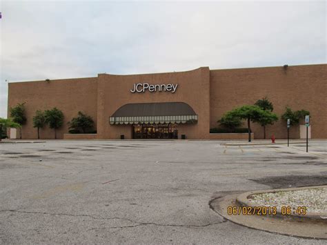 Trip to the Mall: River Oaks Center- (Calumet City, IL)