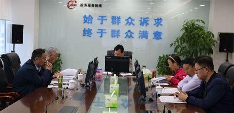 济宁市人民政府 热线工作 10月24日市物价局局长王美华接听市长公开电话