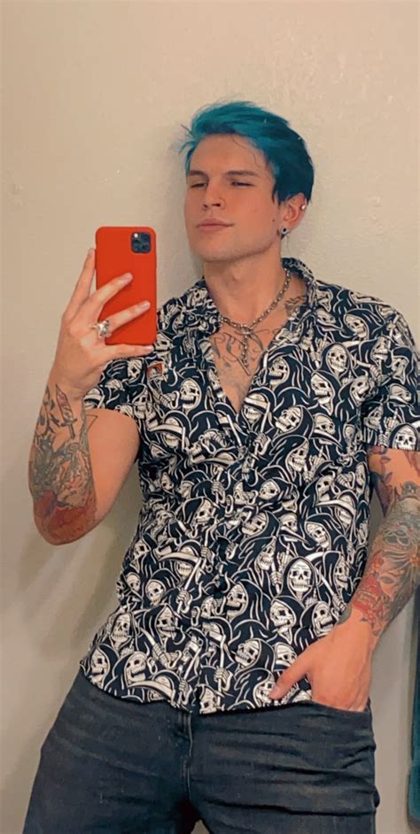 TW Pornstars - 1 pic. Trevor_wagner. Twitter. Hi Twitter. 12:32 AM - 20 ...