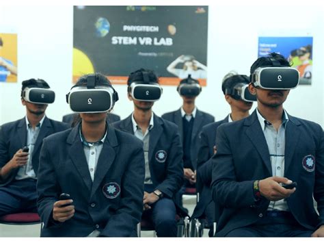 QWR Brings Extended Reality-Based Learning to Classrooms Across India