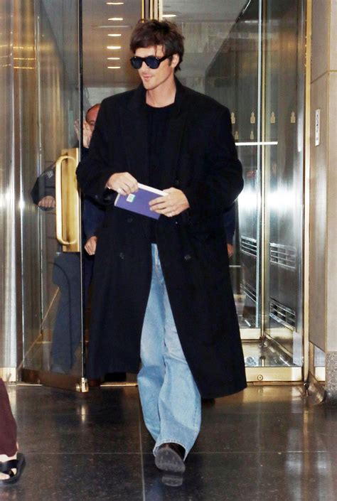 Jacob Elordi Keeps Flexing His Luxury Bags & Reads