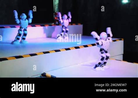 Cool Robotics Dance 的图像结果