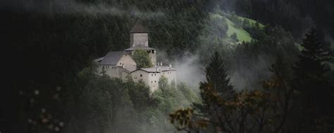 Setting Narrative 的图像结果