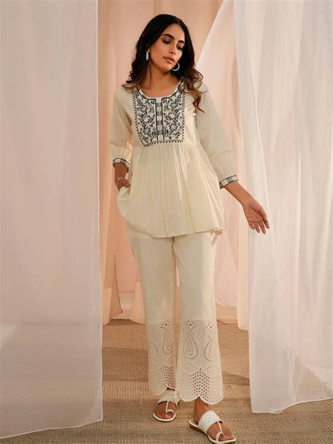 Buy Off White Yoke Design Cotton A-Line Kurti Online at Rs.687 | Libas