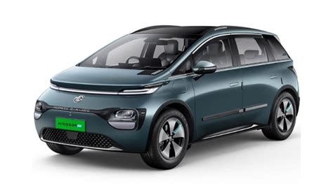 MG Windsor EV Tops India’s EV Sales Charts in FY2025: See How Others Fared