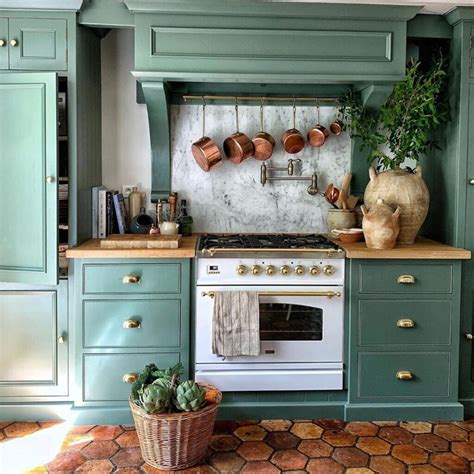 6 Green Kitchen Cabinets That Are Having a Major Moment - SemiStories