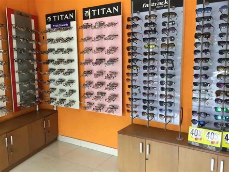 Titan Eye Plus in Edapally,Ernakulam - 𝗩𝗶𝗲𝘄 𝗢𝗳𝗳𝗲𝗿𝘀 - Opticians near me ...