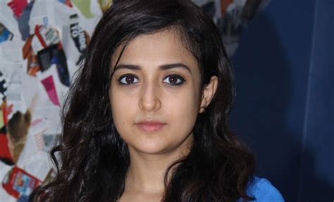 Monali Thakur Biography, Wiki, Dob, Height, Weight, Sun Sign, Native ...