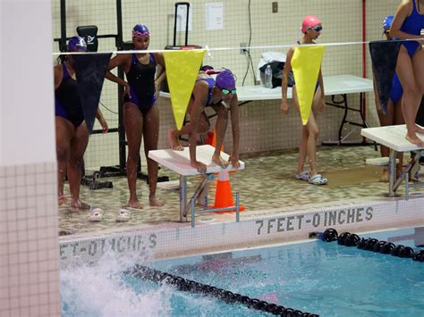 School Uniform Swim 的图像结果